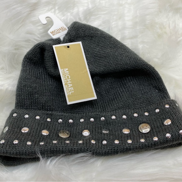 Michael Kors Dome Stud Cuff Beanie. Gray. NWT - Picture 3 of 7